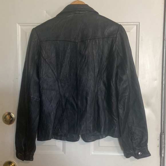 Mossimo Women’s leather jacket. Size Medium - Picture 2 of 4